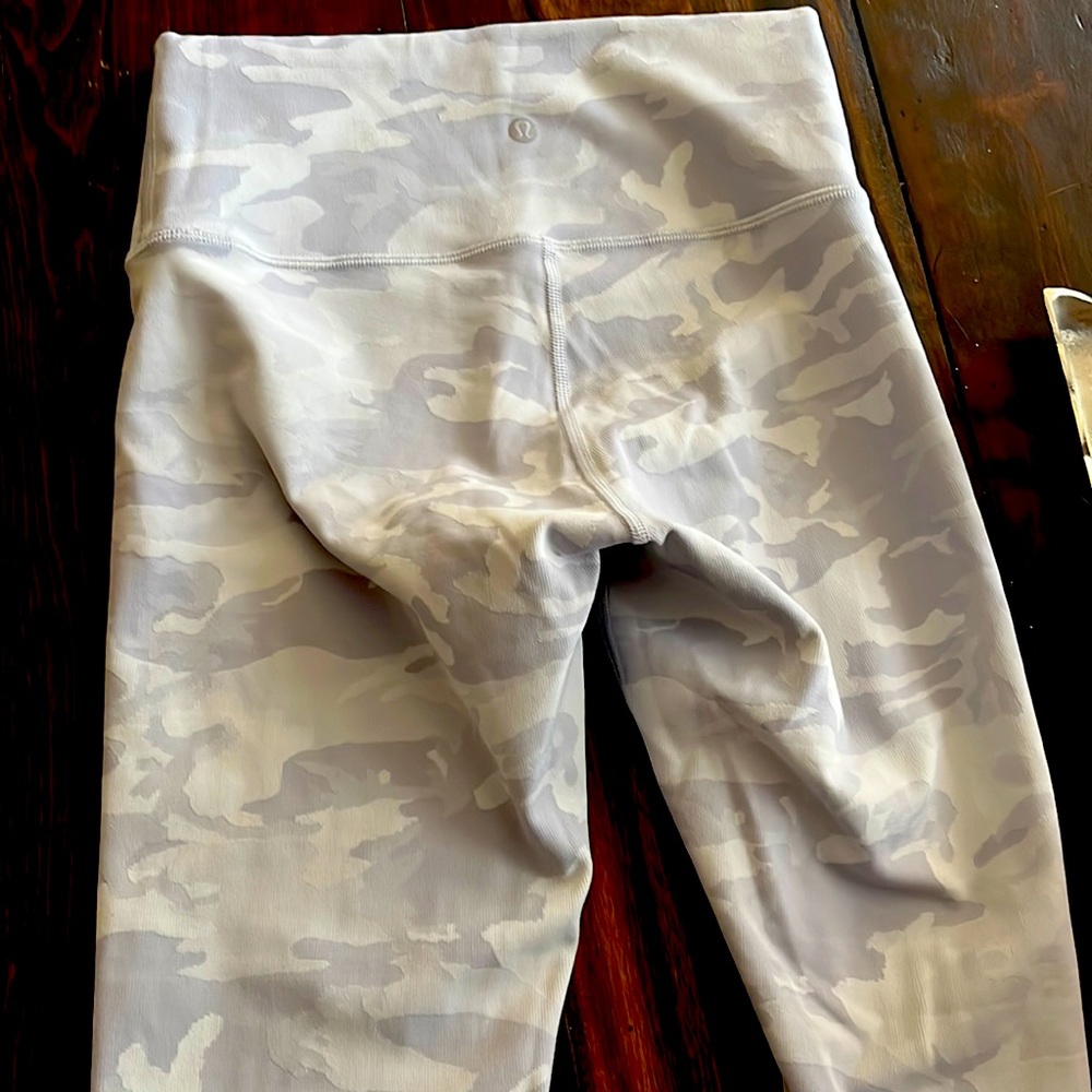 Lululemon Wunder Under